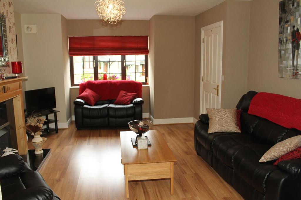 Garden View Self Catering Lough Rynn room 4